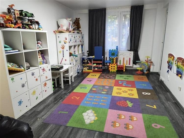 Apartament cu 3 camere circular, mobilat în Calea București Apartament cu 3 camere circular, mobilat în Calea București