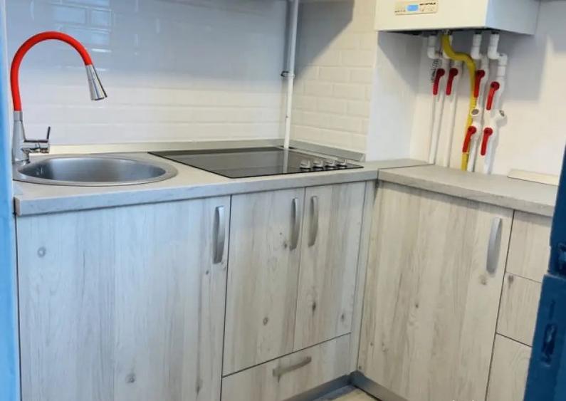 Berceni resita orastie dedeman etaj 2 - 6