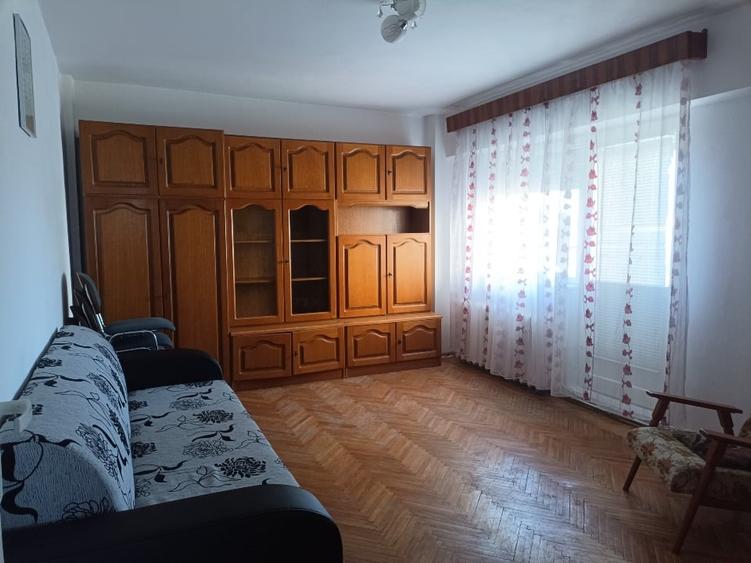 Chirie apartament cu 2 camere - 1