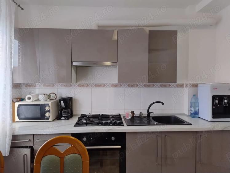 Vand apartament 3 camere Str. Louis Pasteur zona Spitalul Jude?ean - 3