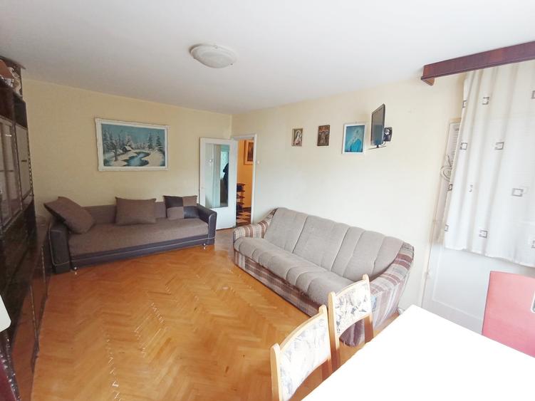 Apartament 3 camere  decomandat CUG-BRD, etaj intermediar - 4