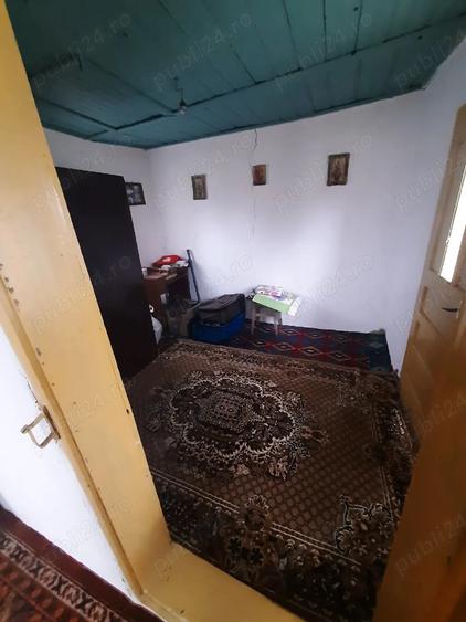 Casa batraneasca de vanzare - 1