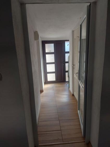 Casa renovata recent aproape de Promenada Mall - 8