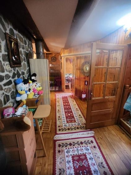 Vila de vacanta de vanzare in Busteni - Zona Zamora - 12