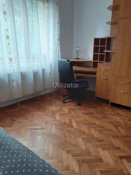 Proprietar dau în chirie apartament cu 2 camere decomandat Proprietar dau în chirie apartament cu 2 camere decomandat