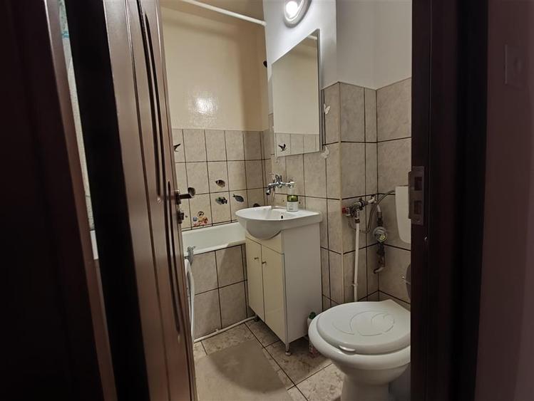 Garsoniera,parter, Oradea, zona Decebal - 9