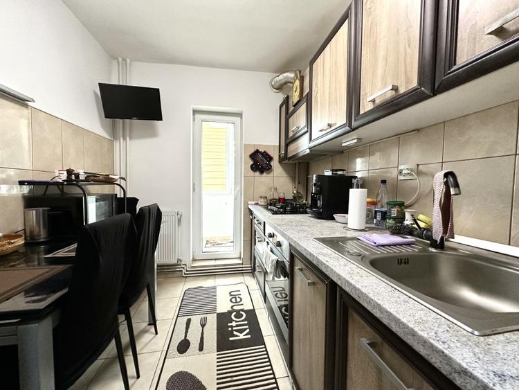 Apartament 3 camere, etaj intermediar, 57 mp utili - zona Lipovei - 4
