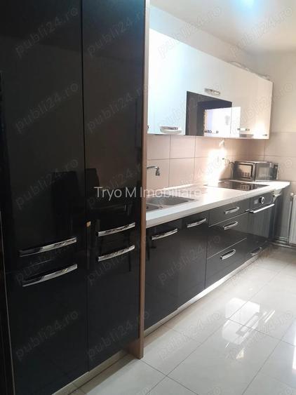 Apartament 3 camere decomandat zona buna