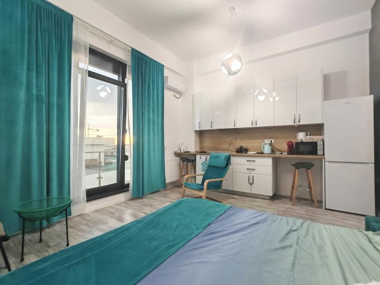 Apartament 1 camera, decomandat, 32 mp, VEDERE LATERALA la MARE, cod 161340 - 2