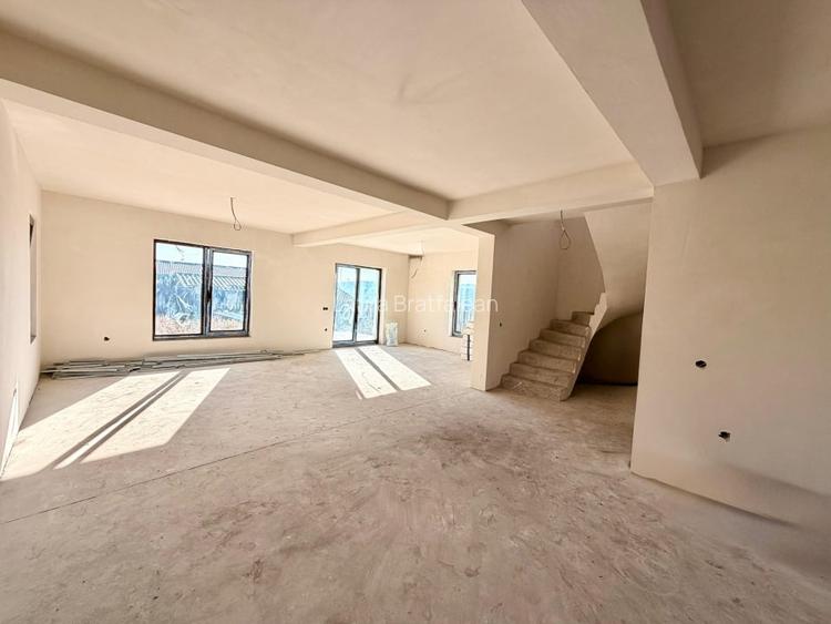 Casa individuala noua in Dezmir - semifinisata, teren 564 mp.