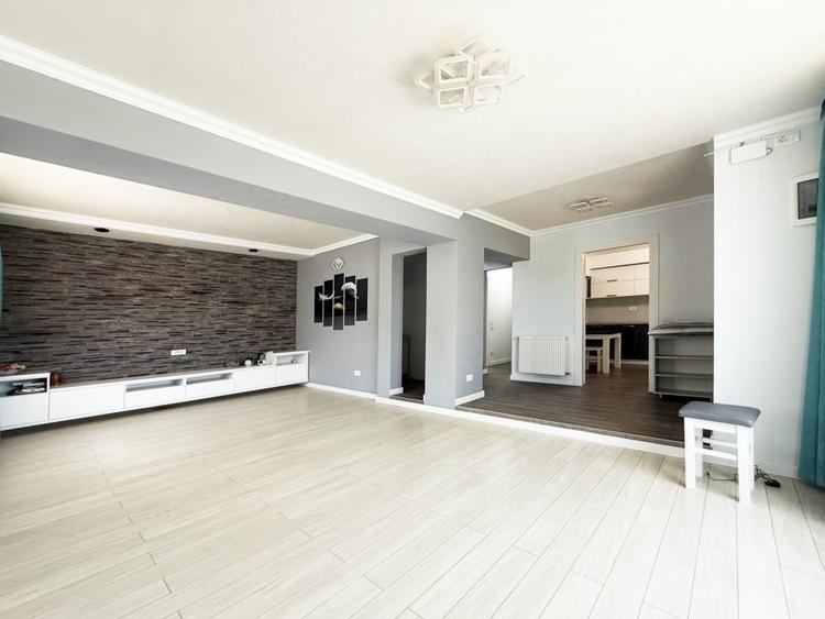 Vila tip duplex in Cumpana-ideala pentru doua familii sau o familie numeroasa - 1