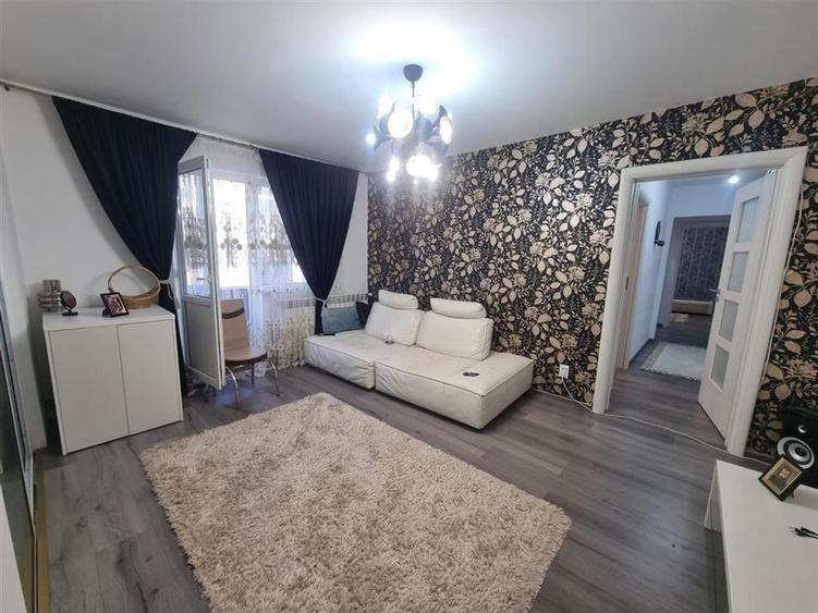 Apartament cu Trei Camere LUX - 2