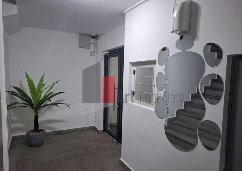 Apartam 3 camere, SD, et.9/10, Pia?a Salajan - 7