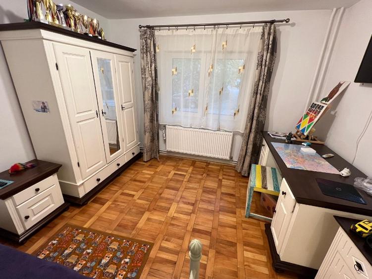 Proprietar vand ap cu 3 camere - 6