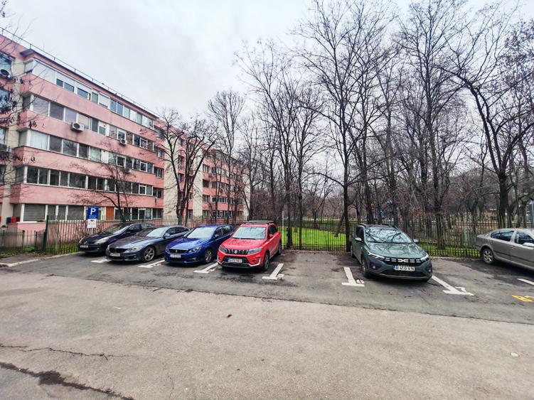 Parcul Gheorghe Patrascu | Metrou Piata Muncii, parter cu balcon, bloc anvelopat - 20