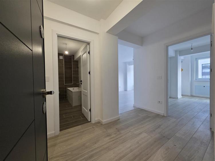 Apartament 2 camere - Etaj 1, balcon închis - Str. Soarelui, Păcurari - 1