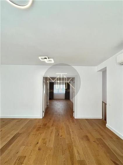 EXCLUSIV | SCOALA AMERICANA - Complex cu PISCINA | Pipera - Vila Duplex / 327 MP - 51