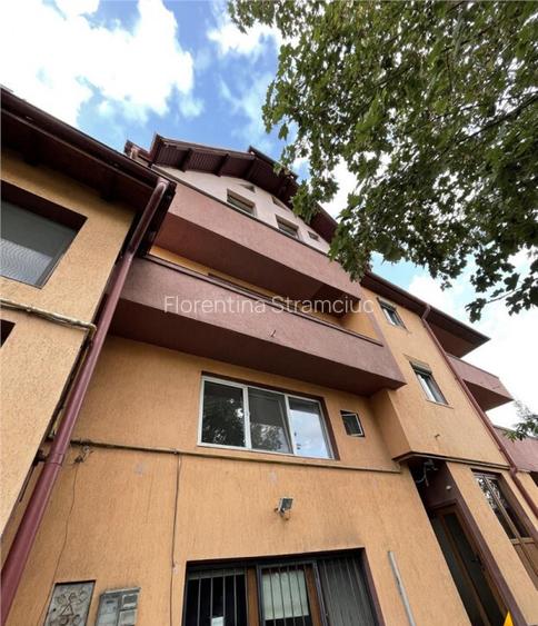 Casa cu 8 camere: clinica, cabinete medicale, centru estetic Casa cu 8 camere: clinica, cabinete medicale, centru estetic