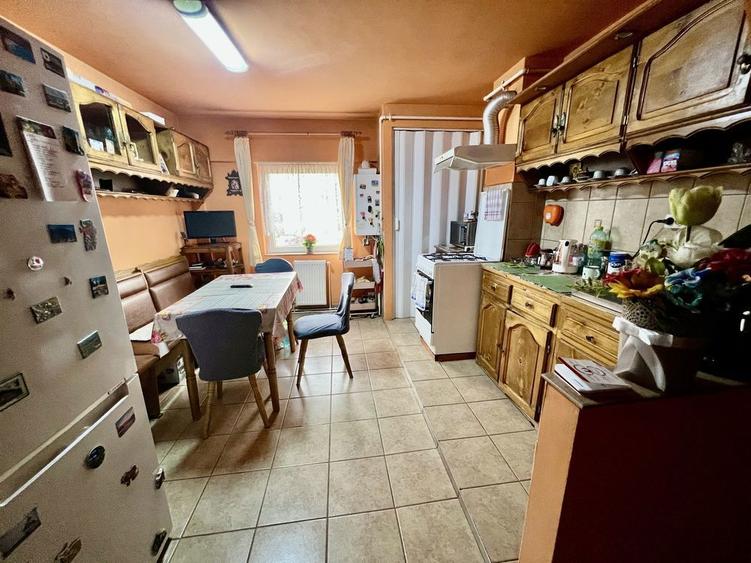 Oportunitate!!!Apartament 3 camere,cartier Carpati 2 - 3