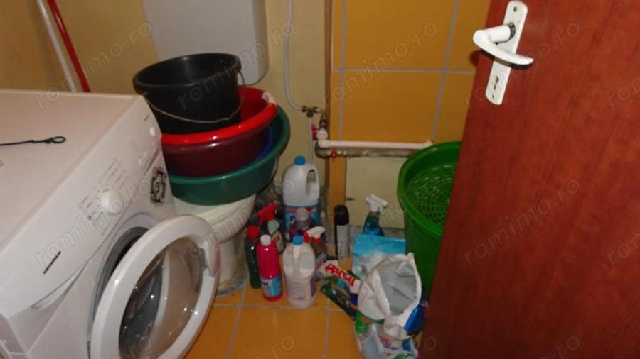 Vand apartament de 3 camere decomandat in Deva, etaj 2, zona Micro 15, str. Bejan, mobilat - 12