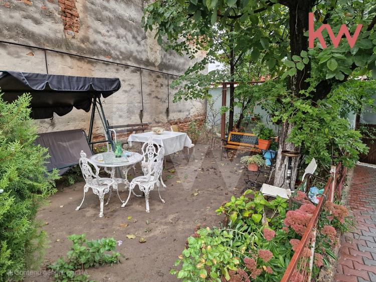 Casa de vanzare, teren 1.390 m², Str. Bucovat, comision 0 - 12