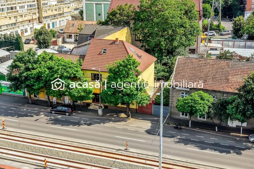 Imobil versatil D+P+E+M | Arteră principală Arad | Curte cu acces auto - 1