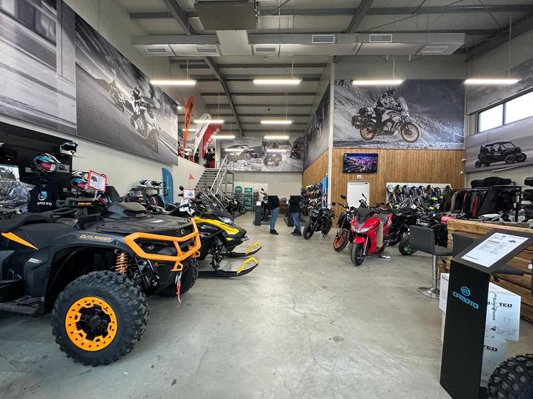 Spatiu 369mp, Rond Uricani, aproape de Metro - 18