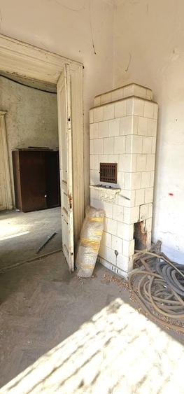 Vanzare casa si teren 550 mp zona centrala - 4