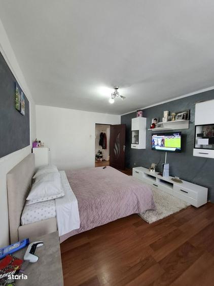 De vanzare apartament cu 2 camere decomadat,etajul 1,mobilat ?i utilat - 10