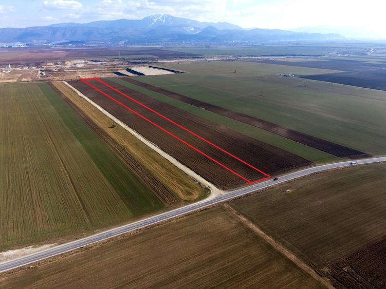 Teren extravilan arabil 19239mp Vulcan spre Codlea - 4