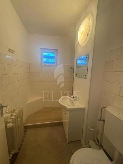 Apartament 2 camere &icirc;n zona STRAZII BORSEC - 5