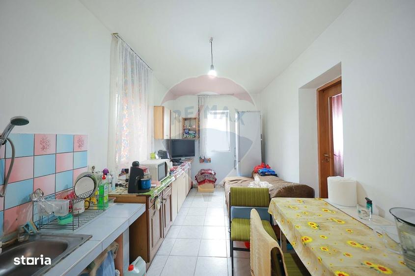 De vanzare casa cu 3 camere si teren 3205 mp in Sannicolau Roman - 6