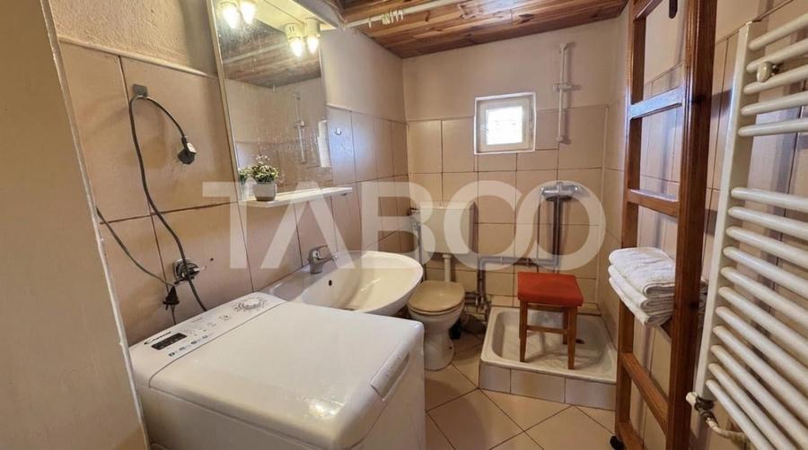 Casa de vanzare cu curte spatioasa loc relaxare si gradina Cornatel - 20