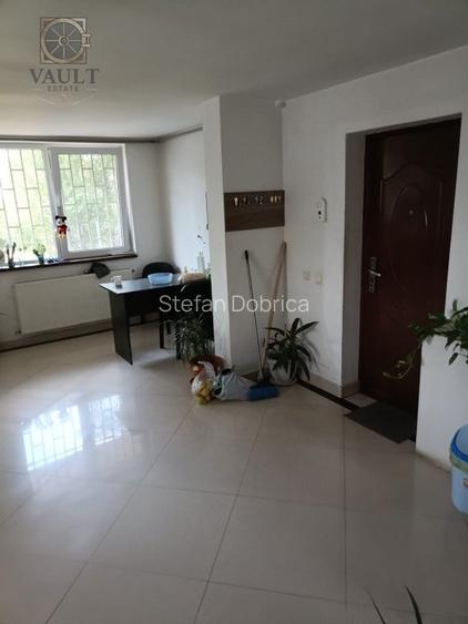 Apartament cu 2 camere semidecomandat în Fundeni