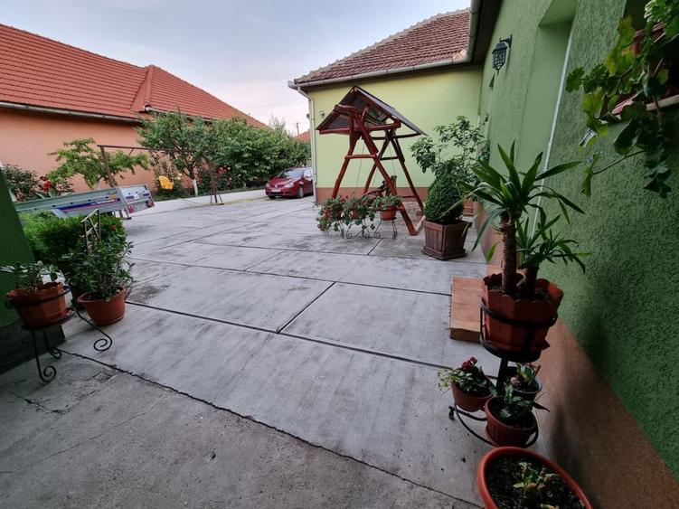 Casa sat Masca 1400 mp - 2