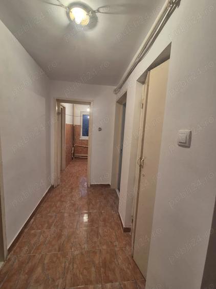 De vanzare apartament 3 camere direct proprietar - 7