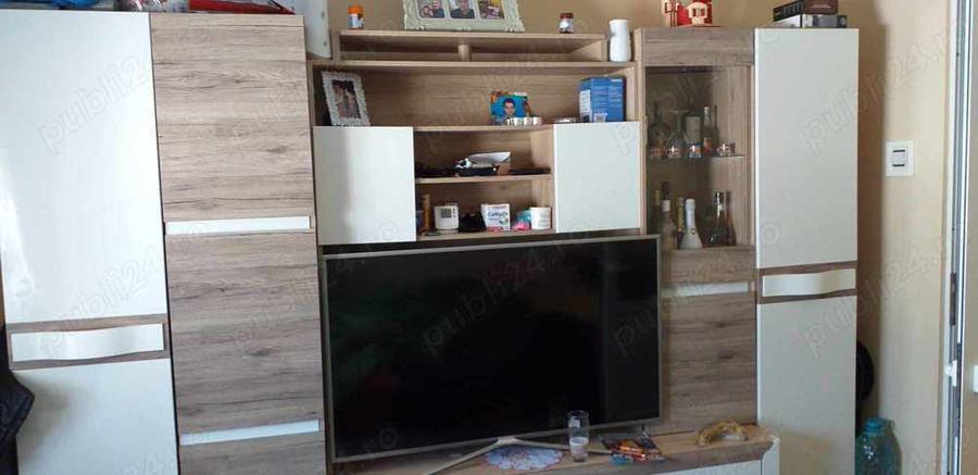 Vand camera camin cu tot cu mobila va rog ma suna?i pe whaysapp la nr - 12