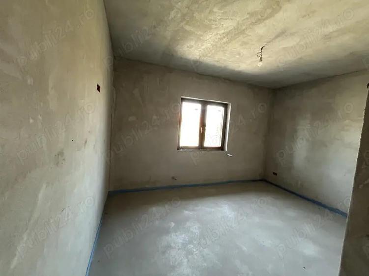 Vand vila noua Livada-Sanleani,st.840 mp,sc.130 mp,situat pe 2 strazi - 3