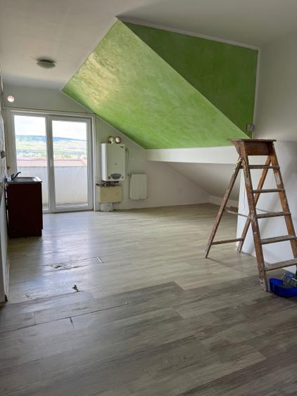 Apartament de vanzare cu 1 camera in Floresti, tip open space si dormitor, finisat, balcon, cu PARCARE, pe strada Florilor 41 - 2