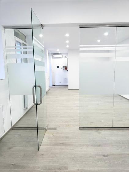 Inchiriez spatiu central pentru birou 55 mp - 1