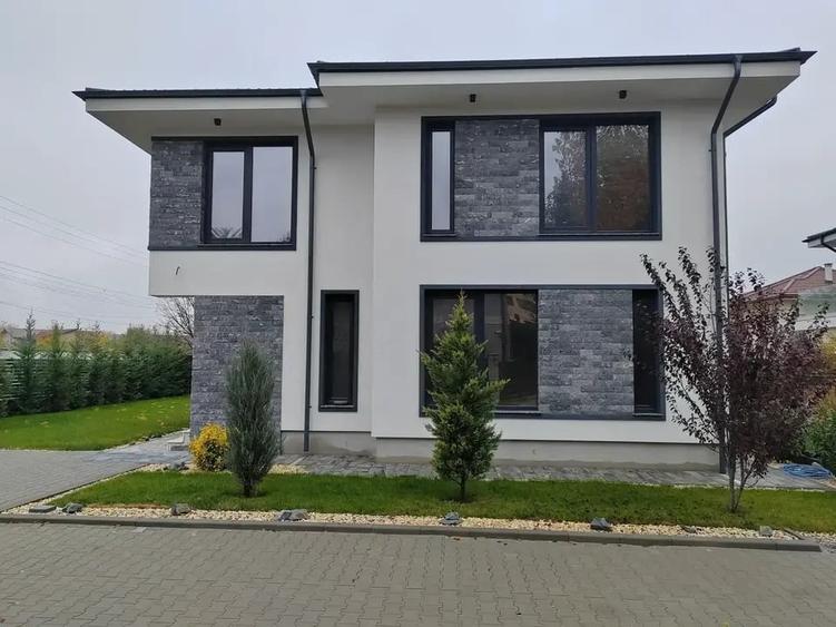 Casa Individuala 5 Camere Corbeanca Laguna Albastra - 2