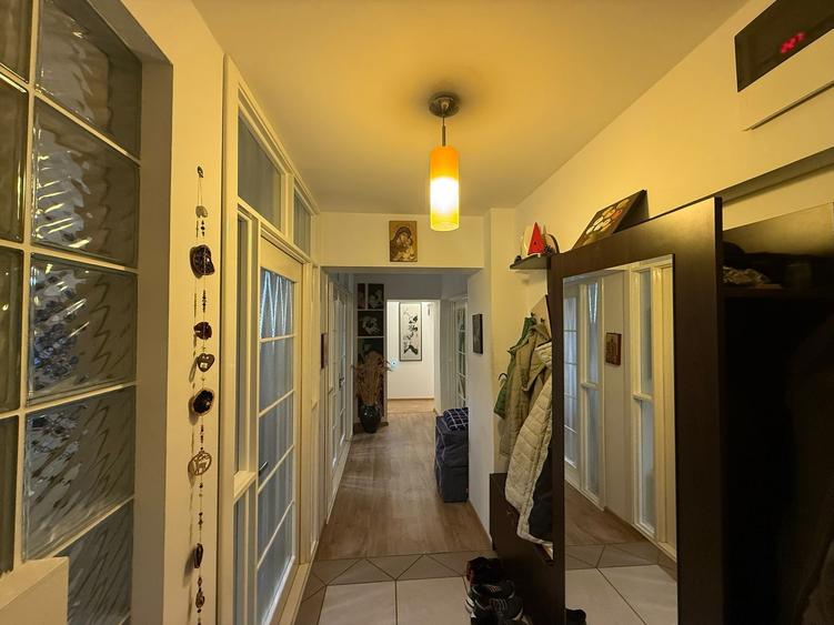 Apartament exceptional - 4 camere, Central - 6