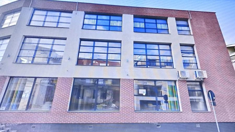 Spatiu comercial.birouri . motilor Nr 100 - 6