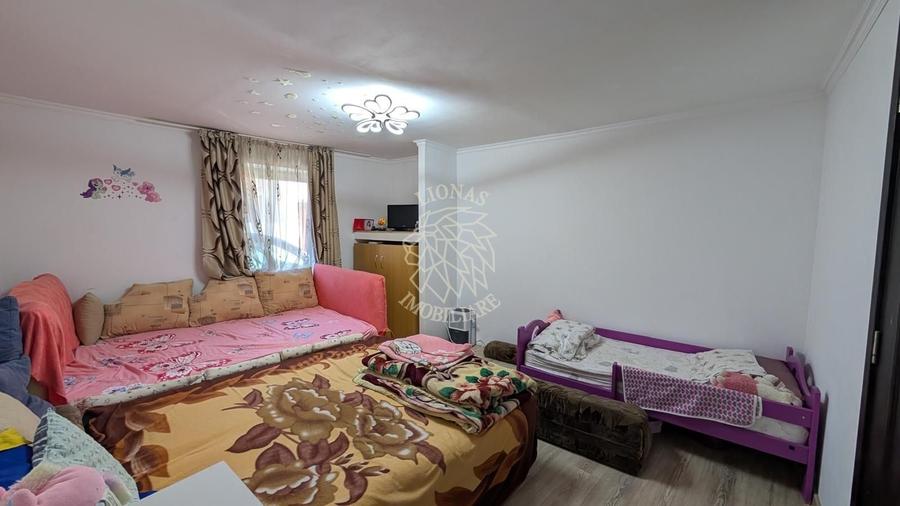 Casă individuală cu 3 camere cu Canalizare în Ultracentral