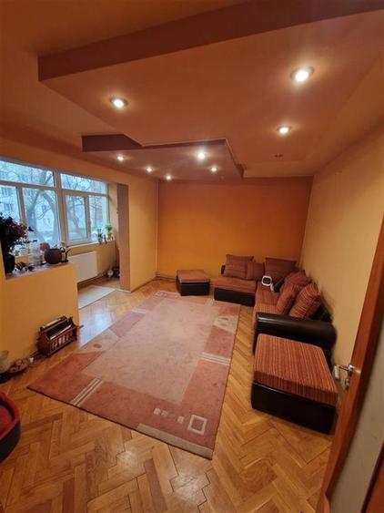 Decomandat 4 camere etaj 1 Circumvalatiunii/Iulius Town - 9