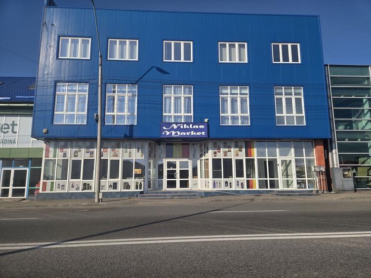 Spatiu comercial de inchiriat - 1