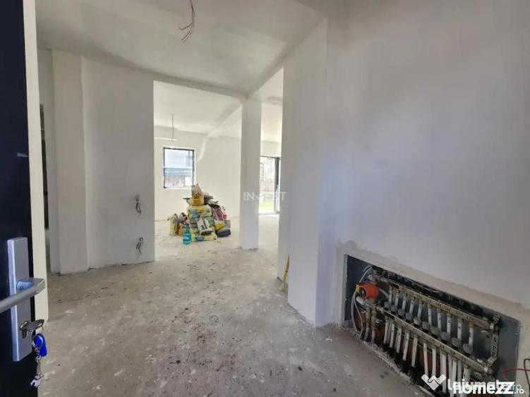 Casa individuala , 4 camere, 3 bai, garaj 26 mp , terasa 40 - 7