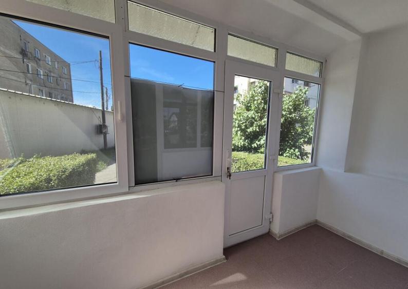 Spa?iu comercial, Ale. N.Titulescu, col? cu str. Minerilor - 4