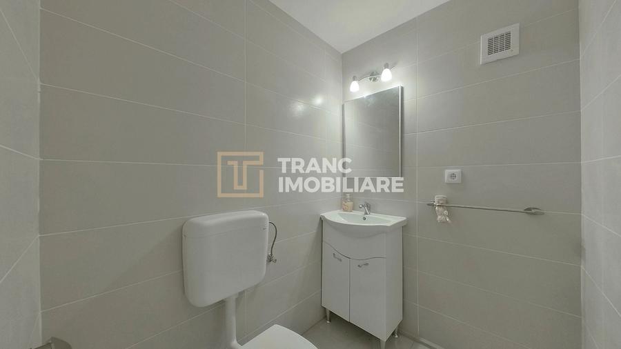Casă generoasă cu 11 camere + spațiu comercial inclus | Calea Radnei - 18