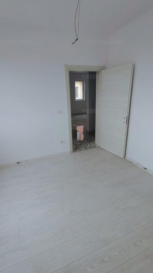  Apartament 3 camere - debara - dresing - 85.000 euro  - 9